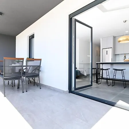 Laura, Free Parking, Balcony, 4 Ppl *