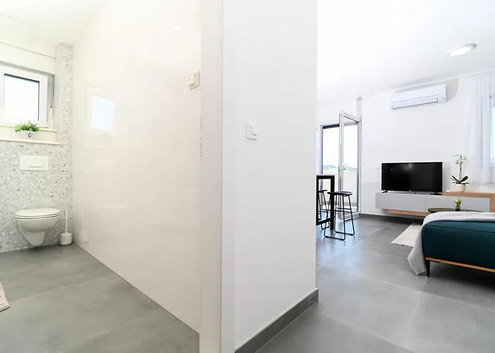 公寓 Laura, Free Parking, Balcony, 4 Ppl 特罗吉尔