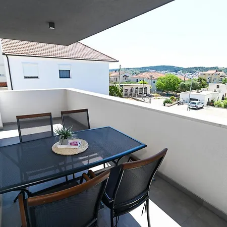 Laura, Free Parking, Balcony, 4 Ppl Apartman